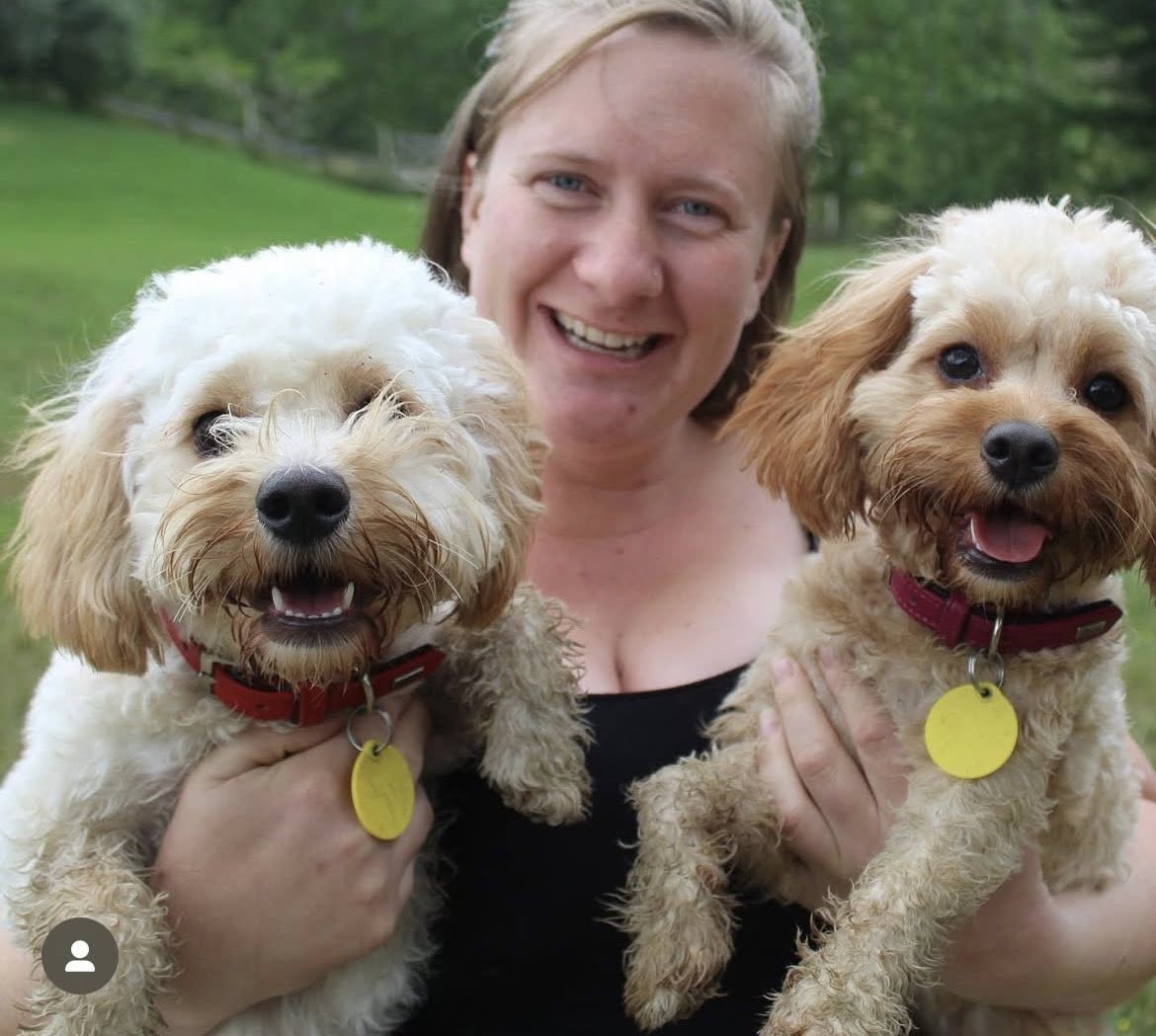 Jenny, professional dog groomer at Bark and Bubbles Whangaparāoa with nearly 20 years experience